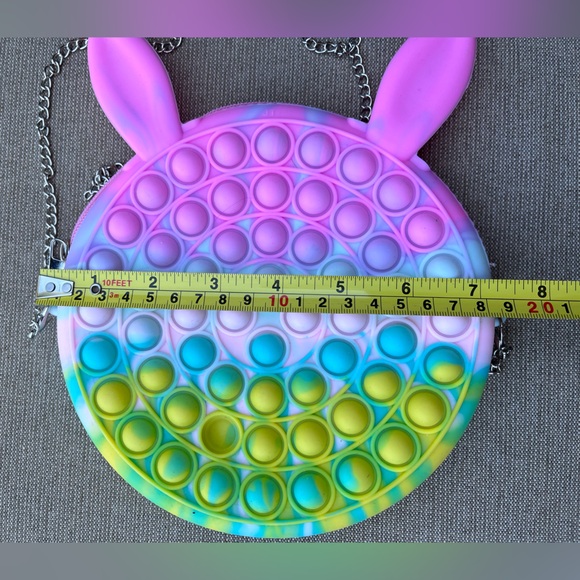 EUC Kids’ Sensory Pop It Fidget Rainbow Crossbody Bag - Picture 10 of 13